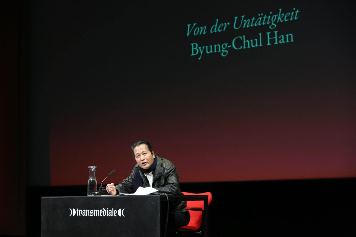 Byung Chul Han Von der Untätigkeit Adam Berry 1 min