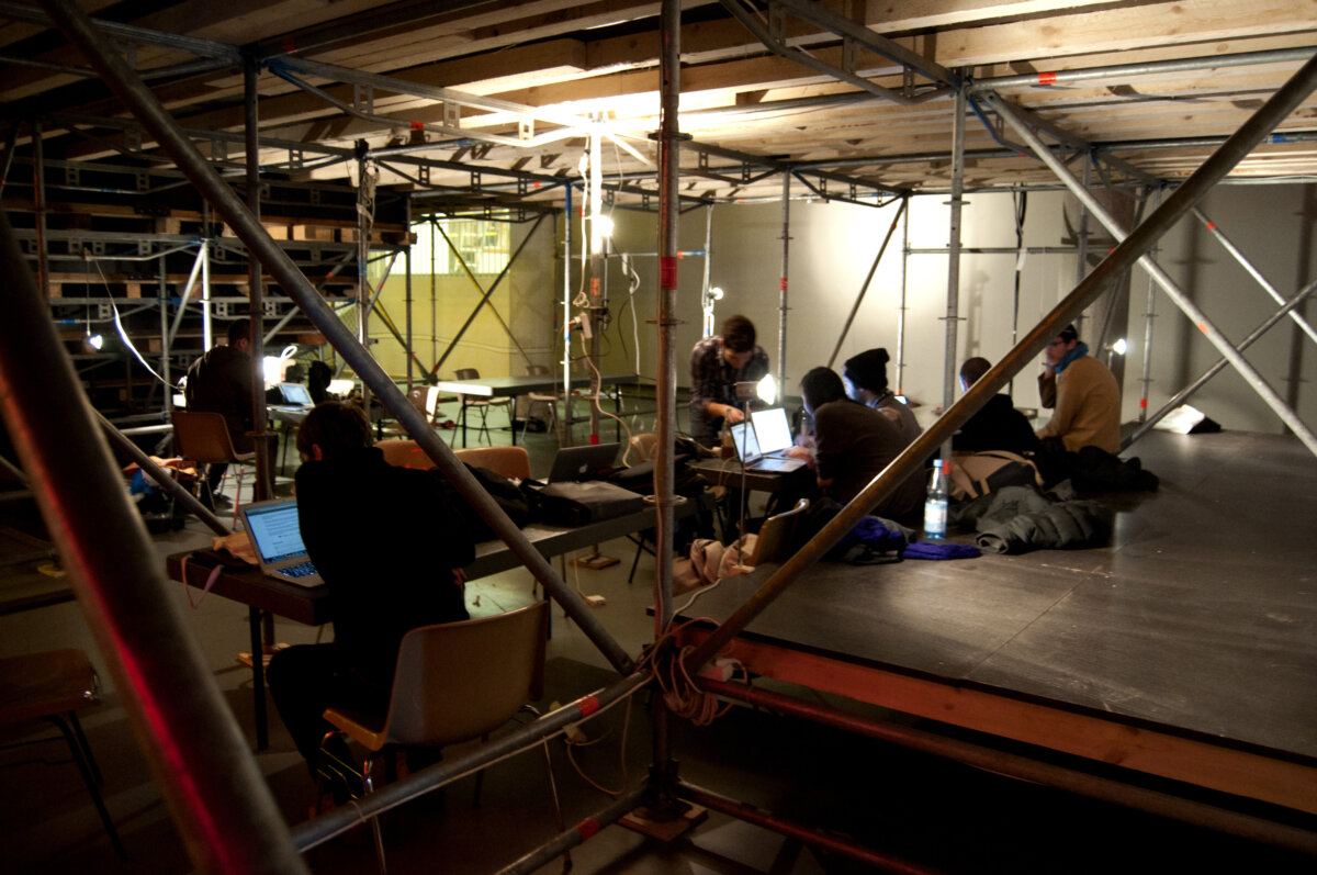 Art20 Hack20 Day20 Berlin2020 Afterglow2012221935433