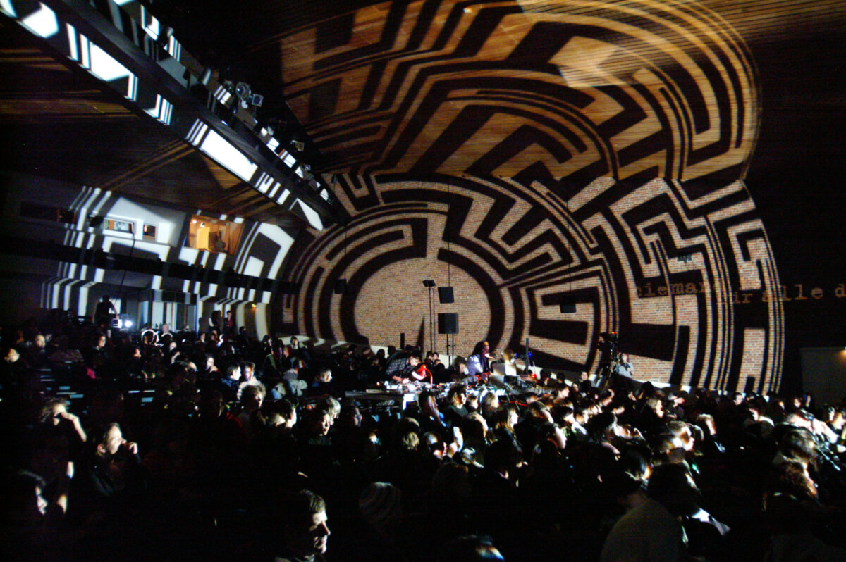 Resonant20 Memory20 Traces201