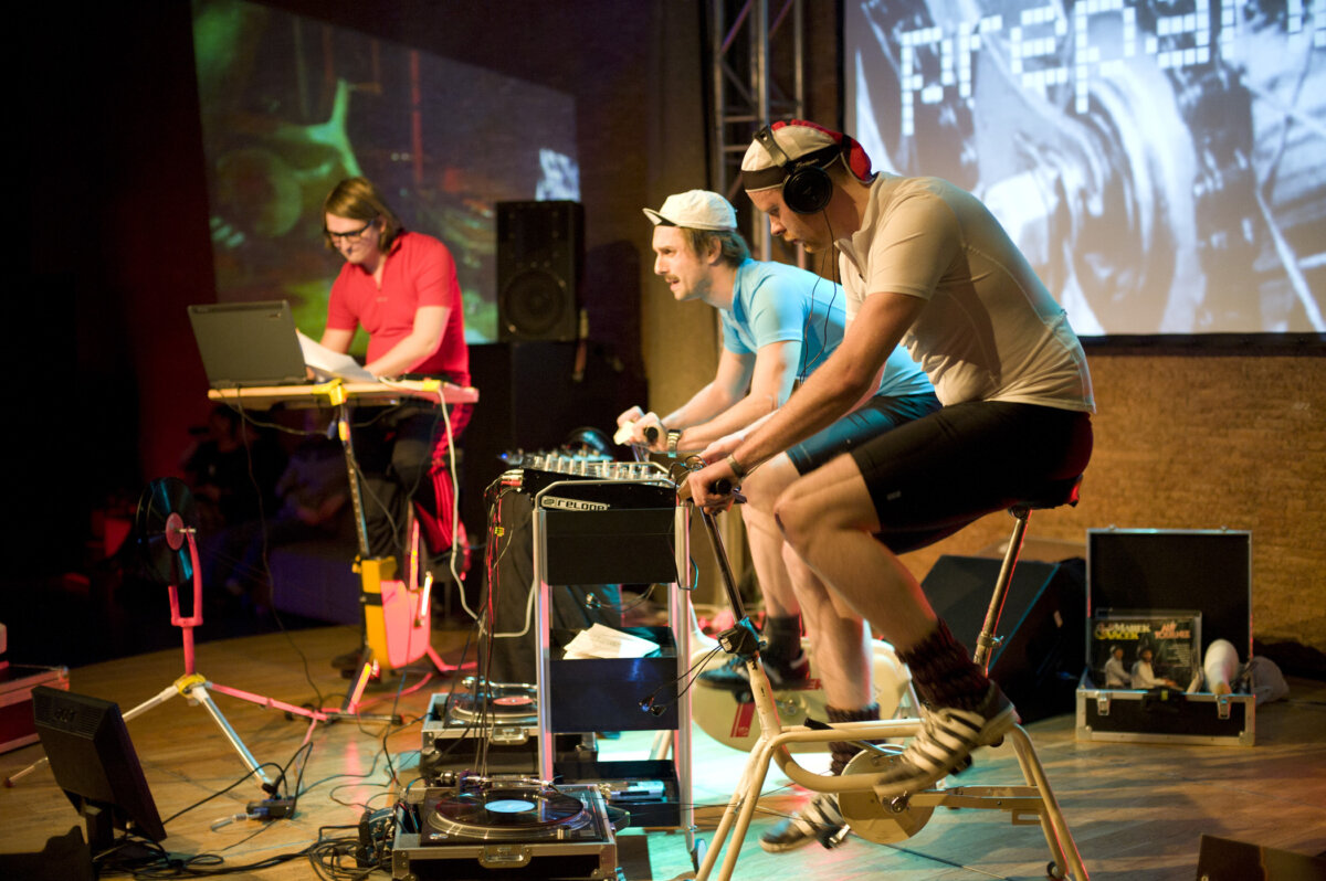 Tour20de20 Vinyl20by20 Jonathan20 Groeger2020transmediale205415694130
