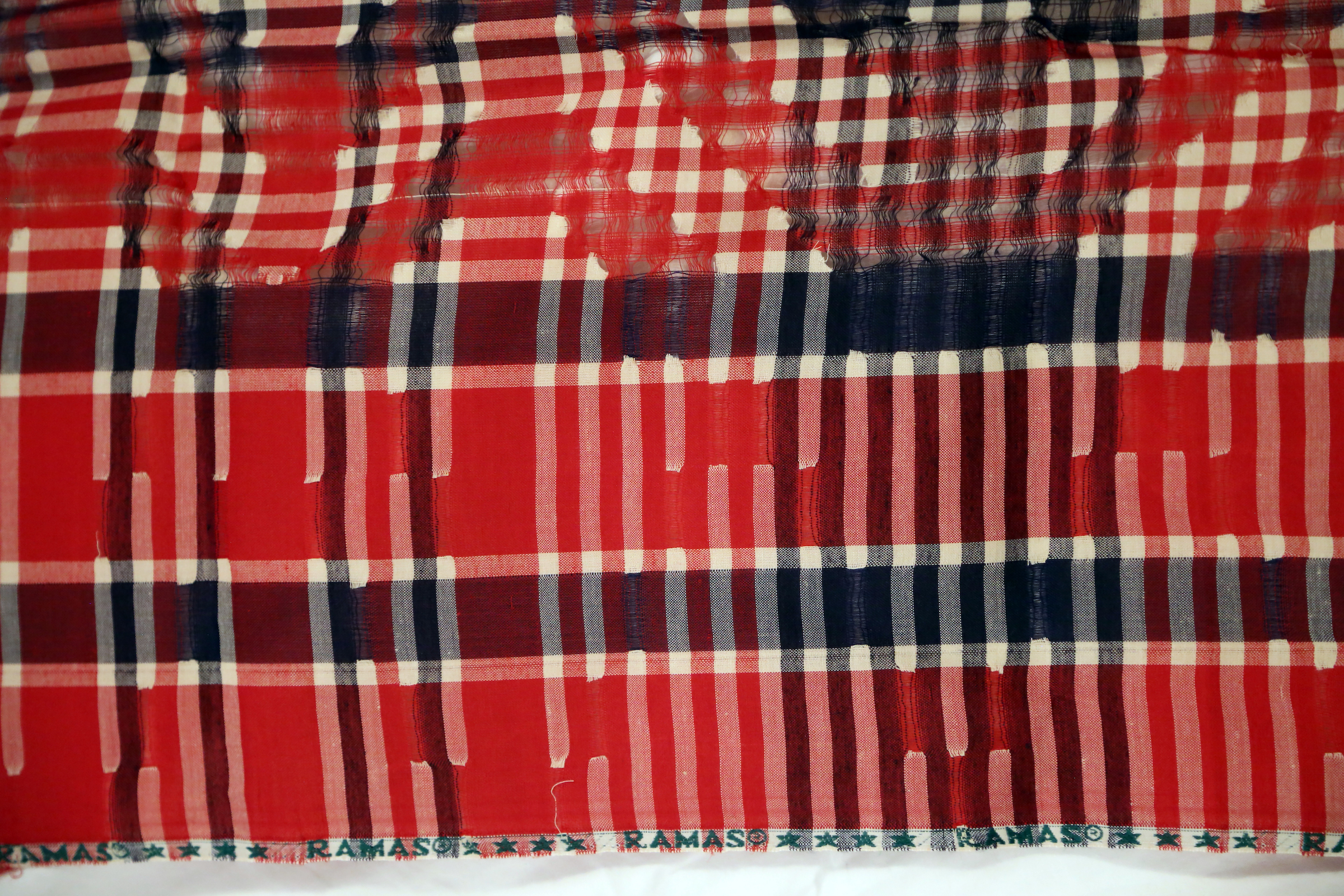 Remaining Threads 3 D Textile 1 Title 1