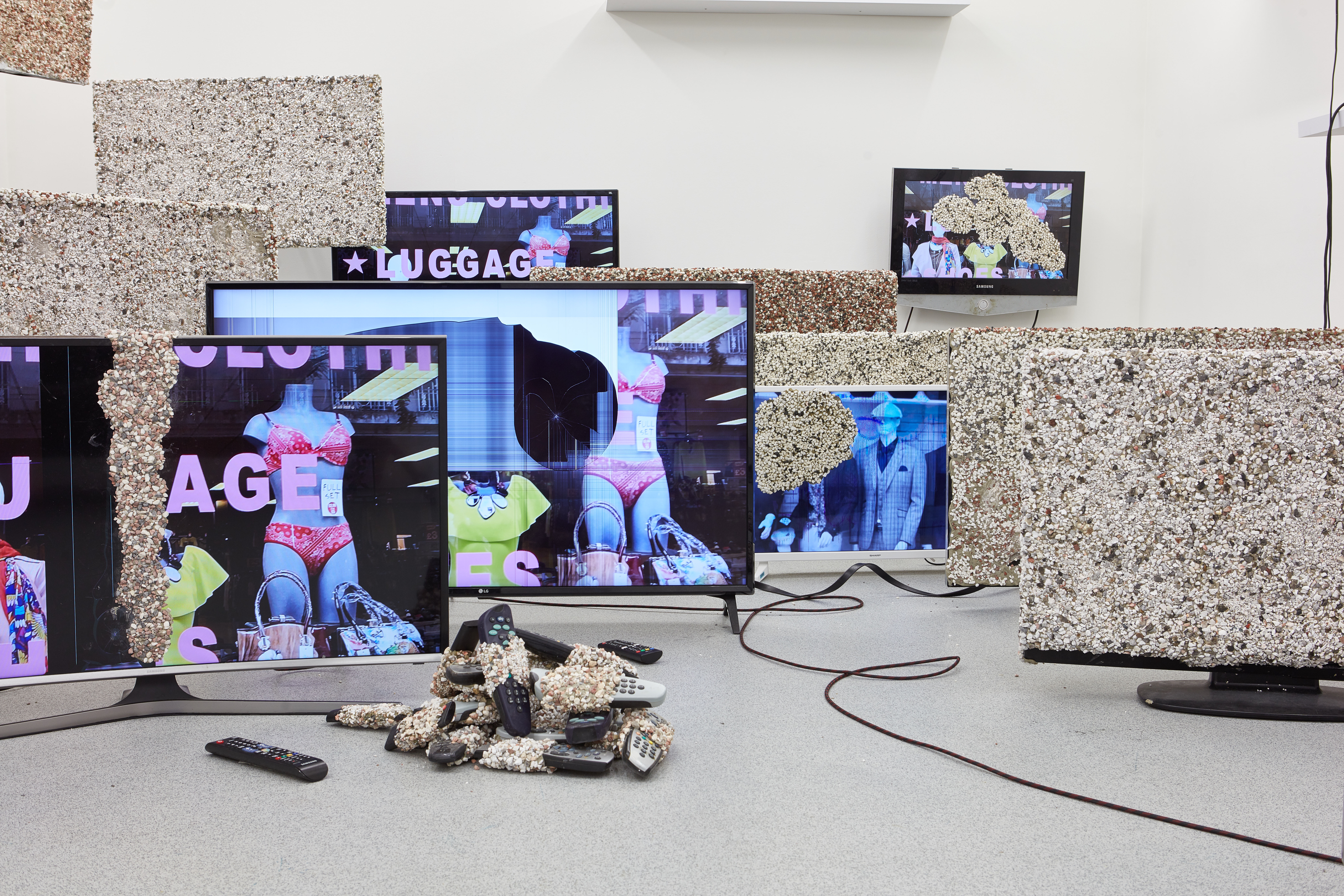 Heavy View, Laura Yuile, 2020. Photo: Tom Carter for TACO!, courtesy of the artist.